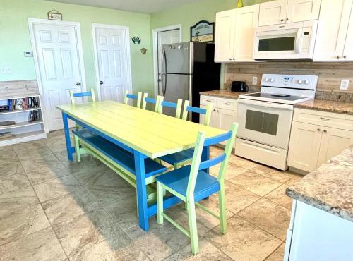 Beachgate Condo Suites and Hotel 234 - 235 - 236 condo