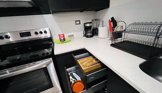 Beautiful 3-bedroom apartment near airport