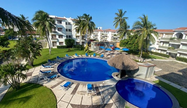 Beautiful apartment with pool