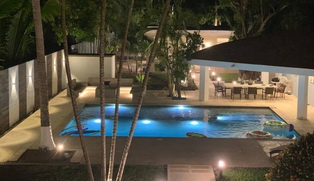 Beautiful Beach Front Home - Lindamar Guatemala LM002