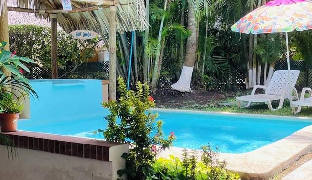 Beautiful Chalet Puerto San Jose, beach private pool 5 bedrooms 5 parking spaces