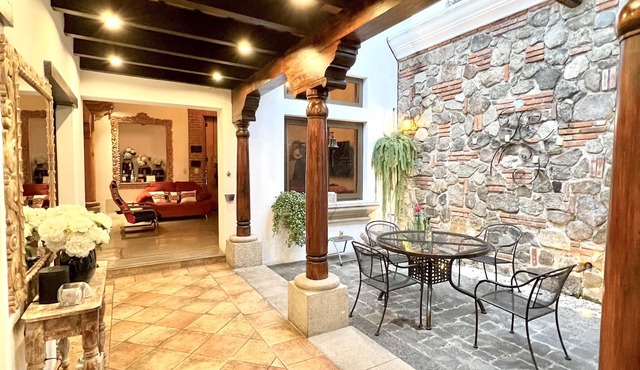 Beautiful House in the Heart of Antigua