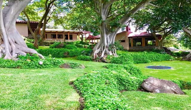 Beautiful Lake Atitlán - Lake House AT001