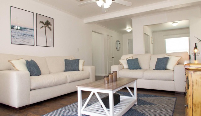 Beautiful, Spacious 3-bedroom w/Backyard!