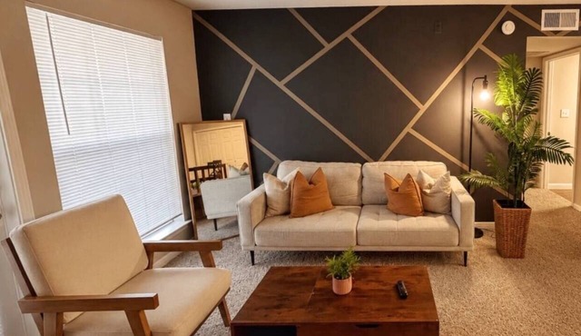 Beige 1Bed 1Bath NRG at 5 min walk Free Parking