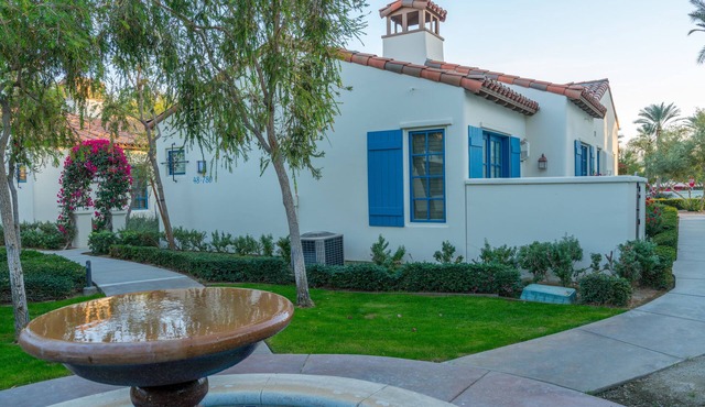 Best Location, Quiet Single Level Villa near Clubhouse, Main pool and Lap pool