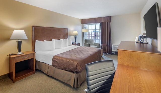 Best Western Plus Atrium Inn