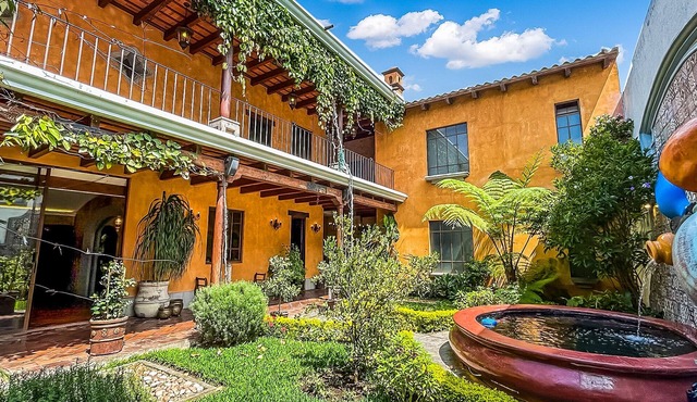 Big Stylish House W/jacuzzi & Lounge Pool