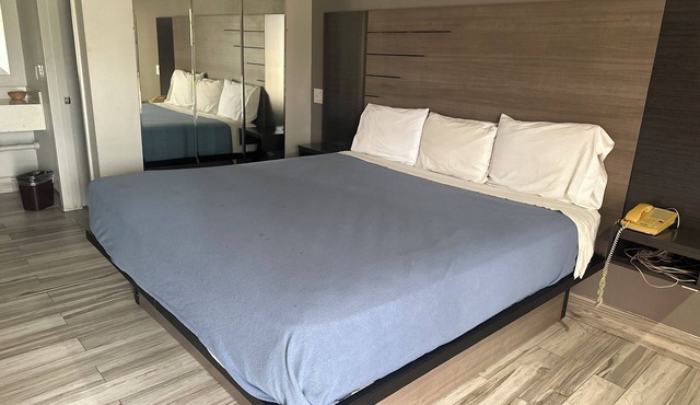 Blue Diamond Inn