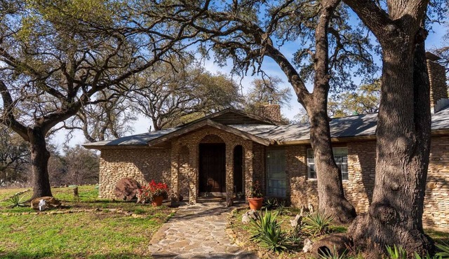 Boutique Farm Stay — Thoughtfully Designed