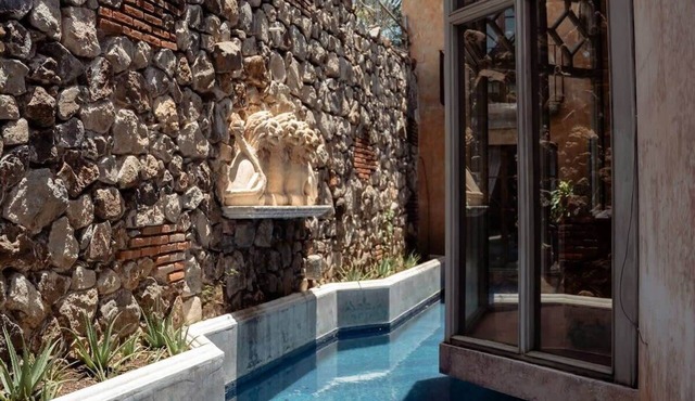 Boutique Poesia Stay, Pool in Antigua