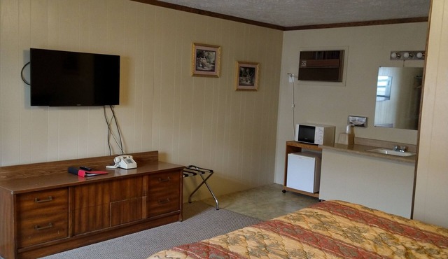 Budget Host 4 U Motel