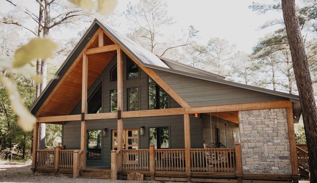 Build-Your-Own Mini Golf, Pool, Sauna, Games Galore - The Bitmore