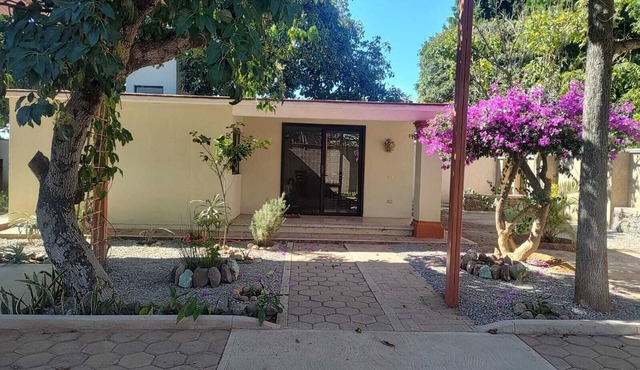 Bungalow in small traditional village, pet friendly (7 minutes from El Tule)