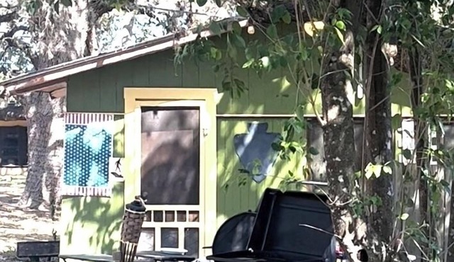 Bunkhouse with Private Staircase to 6ft Deep Frio River Heavenly Clear Water