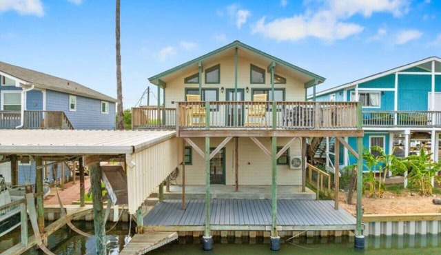 Canal Home with Two Docks and Large Gameroom