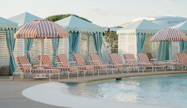 Caravan Court Hotel