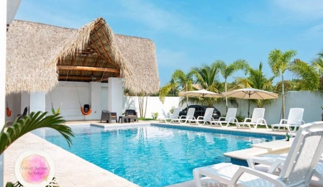 Caribbean Village - Poolbar, Firepit, Grill