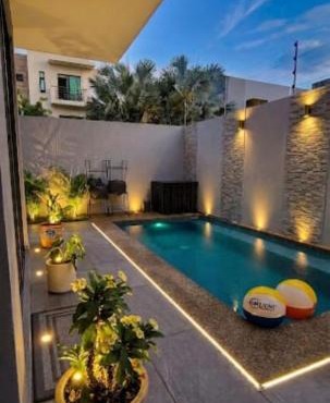 Casa Bella 6-bedrooms Pool Vacation Home 18 guests