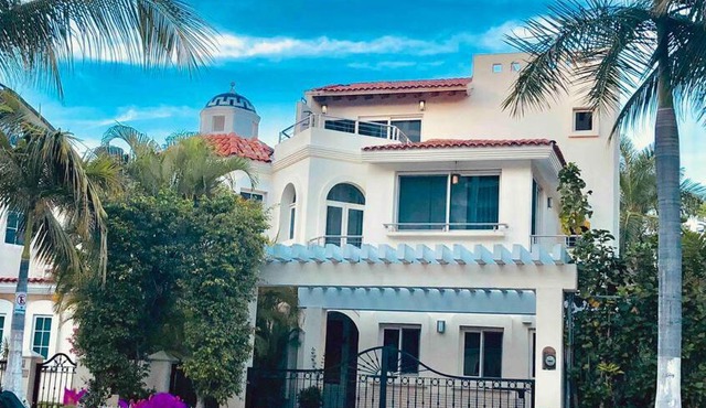 CASA CANTO MARINA 21 up to 14 guest 7 BRM