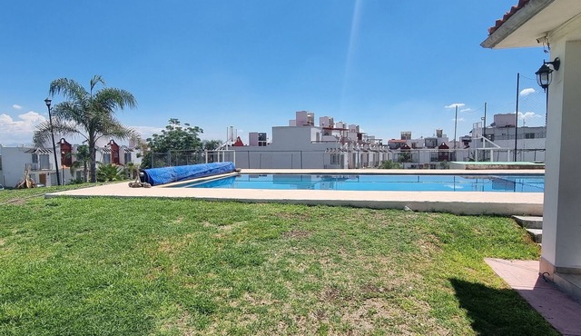 Casa con alberca Lomas de San Pedro