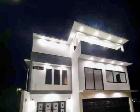 CASA DE LEON para tu familia