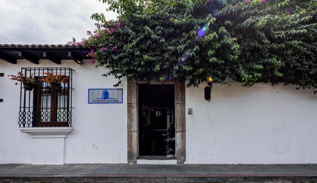 Casa Encantada by Porta Hotels