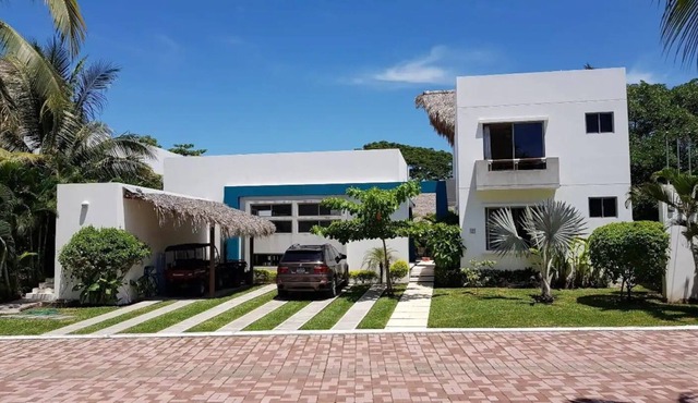 Casa Los Prados - Four Bedroom House, Sleeps 14