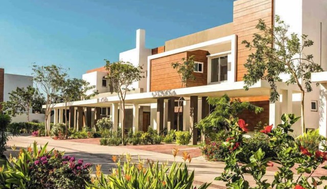 Casa Moderna en Mérida: Alberca Privada, WiFi y 3 Habitaciones