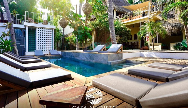 Casa Nudista - LGBT Hotel