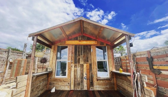 Casa Paradiso @ 13 Acres - Stay/Shop/Yoga/Meditate