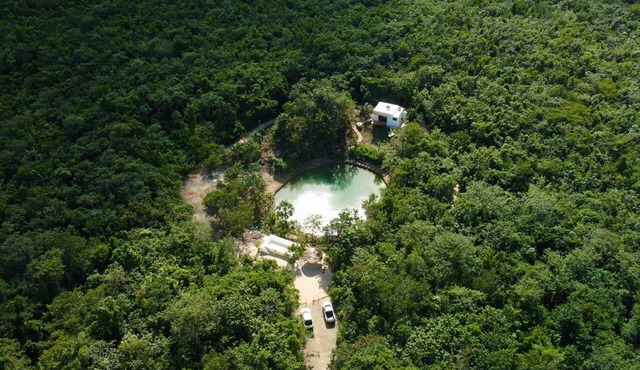 Cenote Escondido Villas & Camping