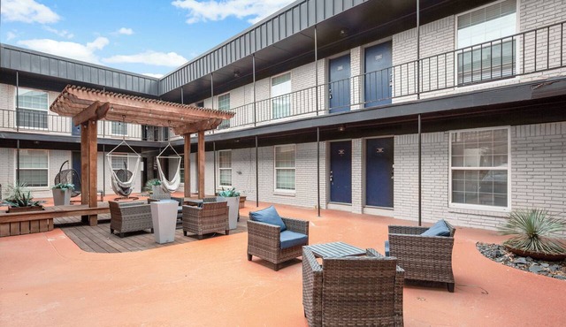 Charming 1-bedroom apartment with AC in vibrant Austin