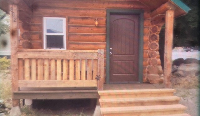 Charming cabin in tranquil and quaint Thompson Falls MT