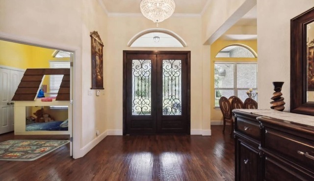 Charming country mansion for a nice peaceful getaway