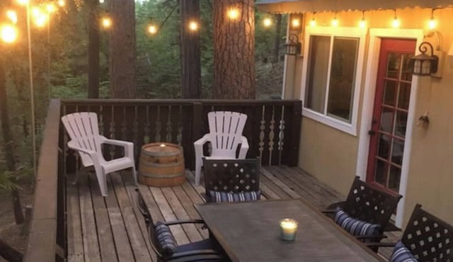 Charming Mountain Cottage in Blue Lake Springs