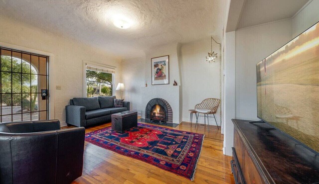Charming/Outdoor Dining/1 BR 1 BA/Sam Hughes