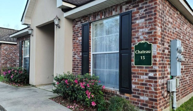 Chateau 15, spacious townhouse in Tickfaw, LA