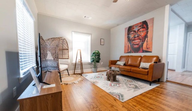 Cheerful Boho Stay - Minutes From Hospital