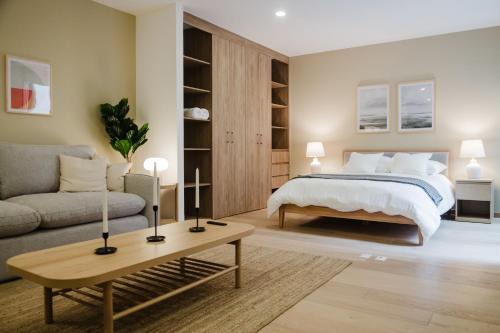 Chic Loft Near Roma Design, Comfort & Rooftop Pool