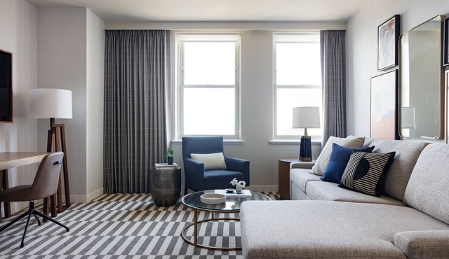 Close to Fort Worth Botanic Garden and Fort Worth Zoo! Pets Allowed for Free!