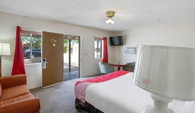 Comfortable Stay Near Yuma Territorial Prison Park & West Wetlands Park