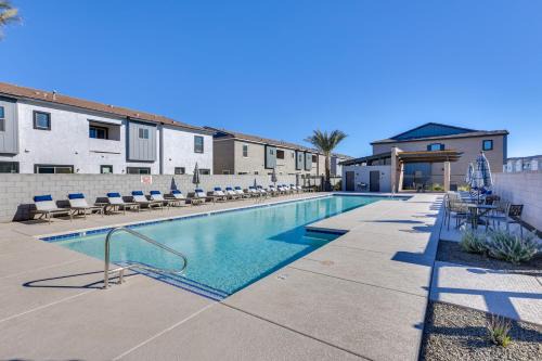 Community Pool & Hiking Trails: Red Fox Retreat 1