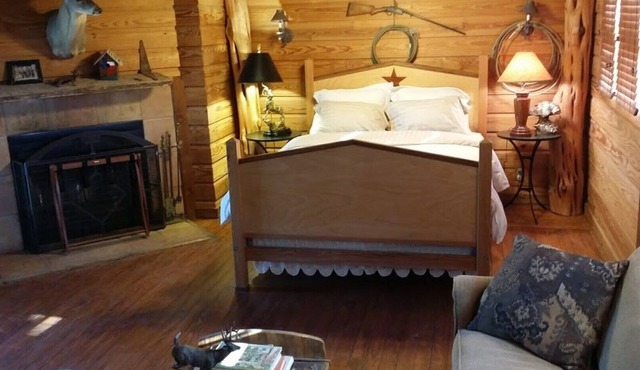 Couples Get-A-Way ~ Relax, Read A Book, Or Just Sit And Watch The Wildlife.