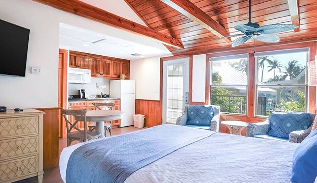 Courtyard Studio | Oasis Pool | Sea Kayaks | Marina | Water Sports in Captiva