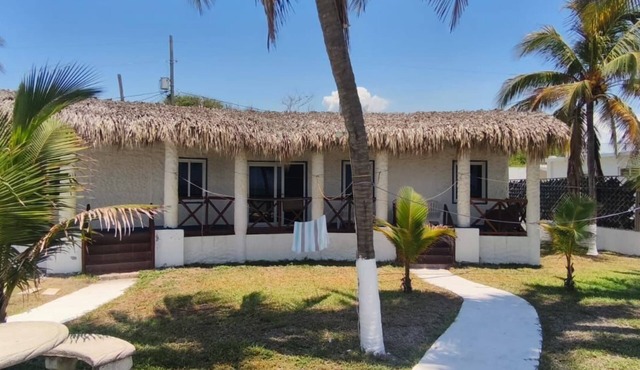 Cozy 2-bedroom chalet in gorgeous Iztapa Escuintla with AC