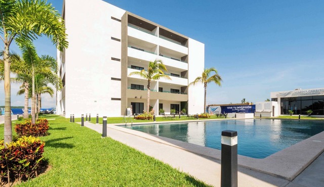 Cozy apartment with pools near the beach