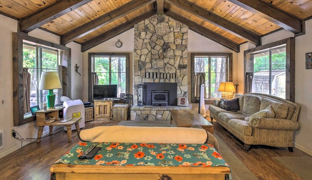 Cozy Arnold Hideaway w/ Serene Wooded Views & Deck