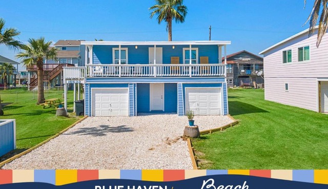 Cozy beach bungalow close to ocean with large yard