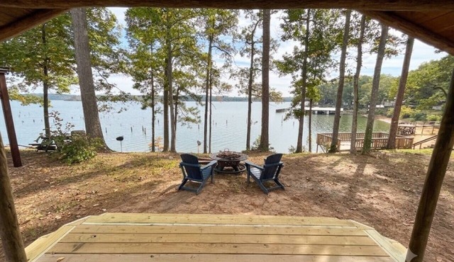 Cozy Cedar Waterfront Cabin 10 on Toledo Bend